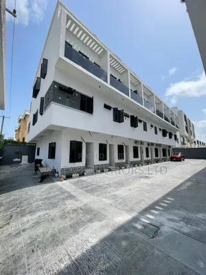 4bdrm Townhouse/Terrace in Ikate for sale