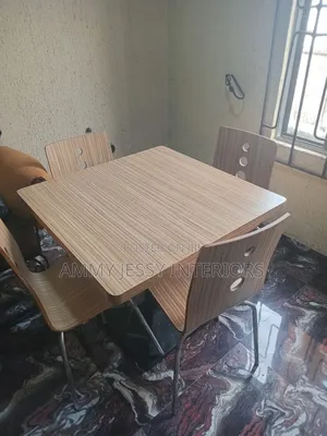 Model Standard Restaurants Chair and Table
