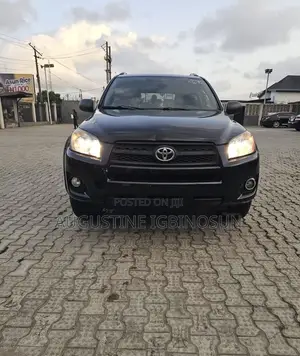 Toyota RAV4 2010 Black