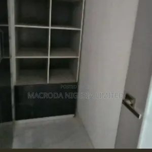 4bdrm Duplex in Gra for rent