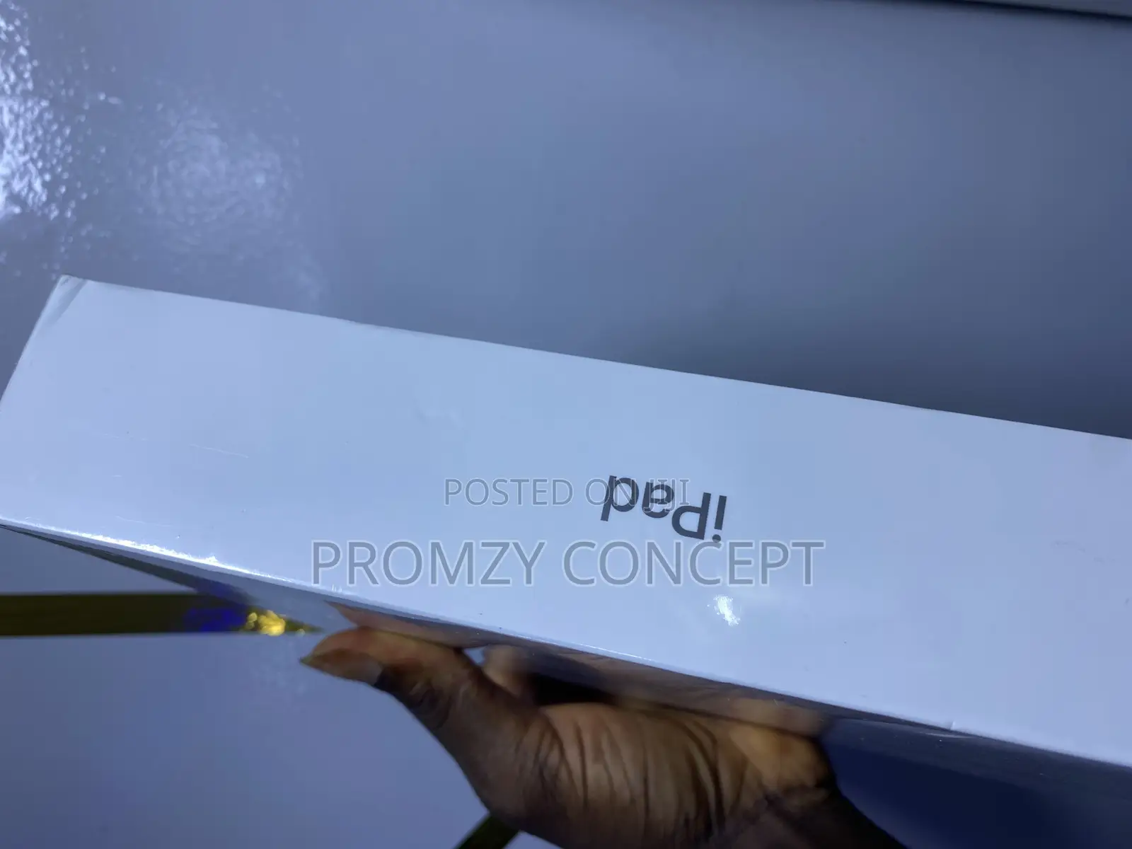 New Apple iPad 9.7 64 GB