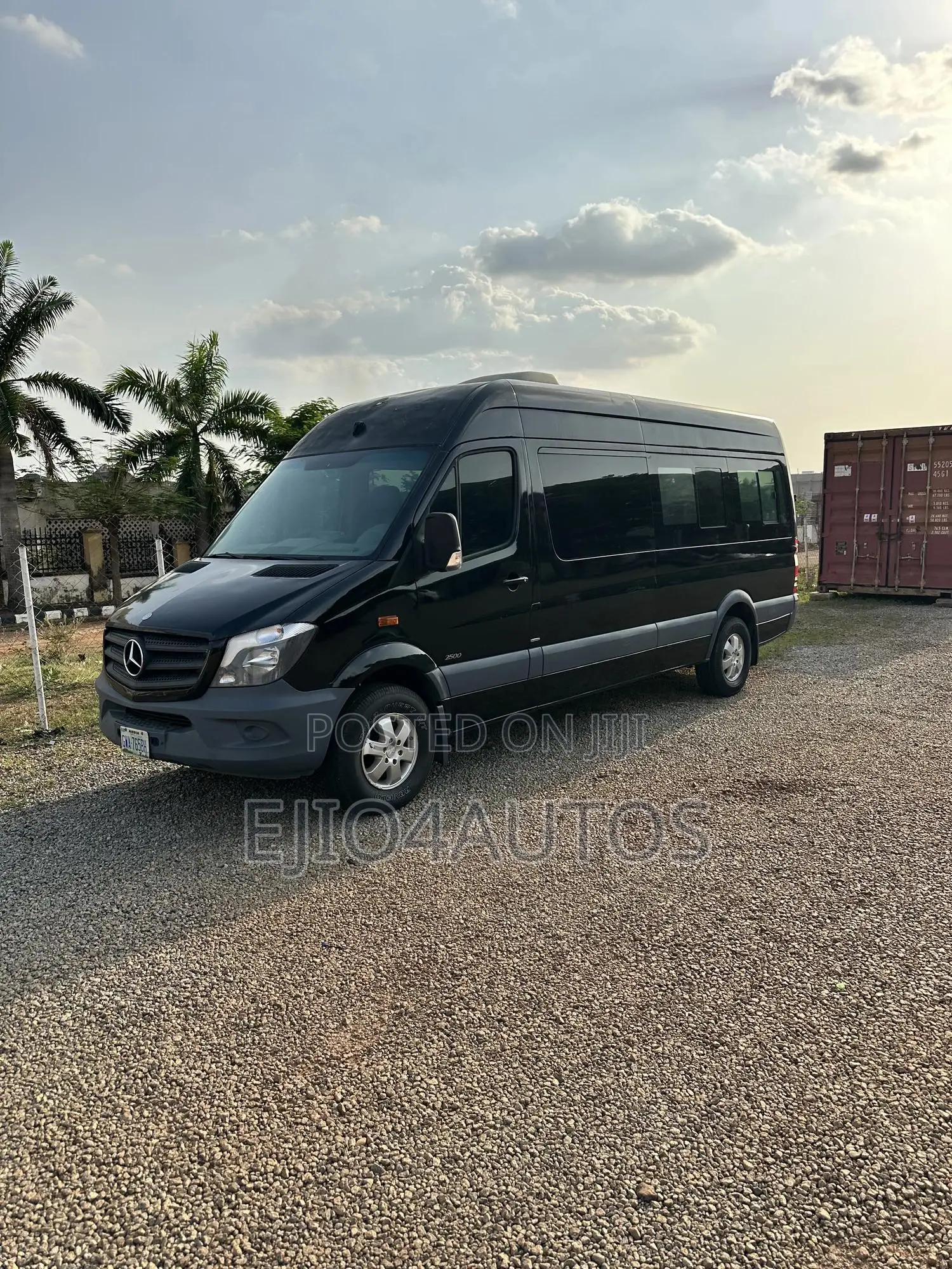 Mercedes-Benz Sprinter 2014 Black