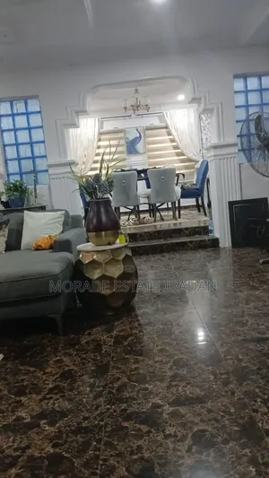 4bdrm Bungalow in Kasumu Estate, Odo Ona for sale