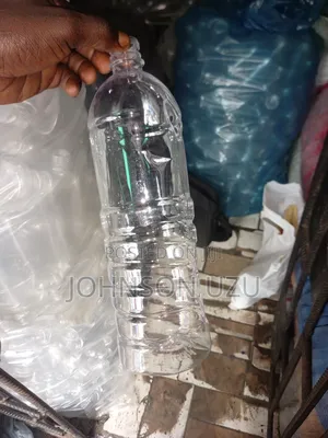 1.5 Lit Plastic Bottles for Your Productions