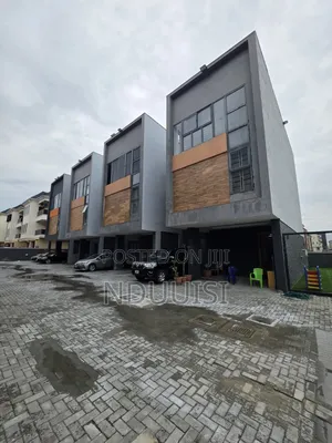 4bdrm Townhouse/Terrace in Off Kunsela Road, Ikate-Elegushi for sale