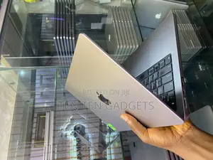 Laptop Apple MacBook Pro 2023 M3 14-inch 24GB Apple M3 Pro SSD 512GB