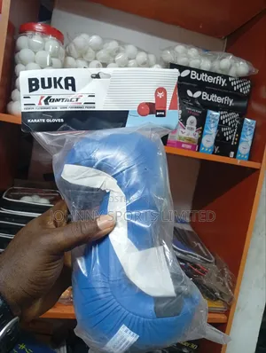 Quality Boxing Hands Meet