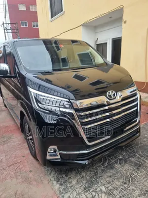Toyota Granvia 2023 Black