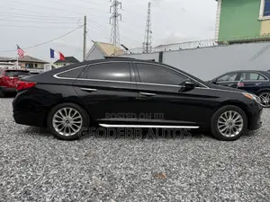 Hyundai Sonata Limited 2.0T 4dr Sedan (2.0L 4cyl Turbo 6A) 2015 Black