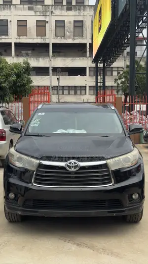 Toyota Highlander 2016 Black
