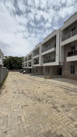 4bdrm Townhouse/Terrace in Life Camp for sale