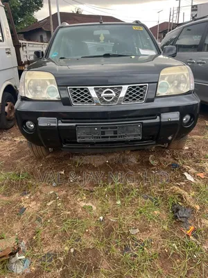 Nissan X-Trail 2.5 Petrol 4x4 SE 2010 Black