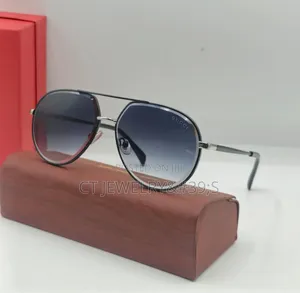 High End Gucci Aviator Sunglasses a Black Frame and Gradient Lenses.