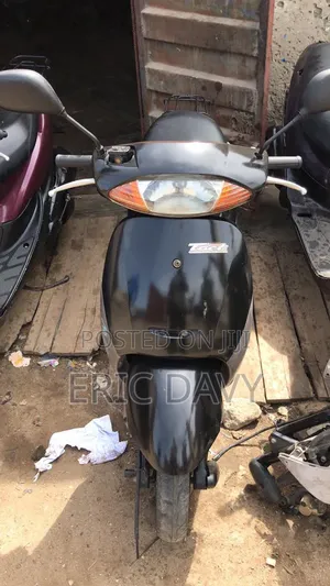 Suzuki Bike 2014 Red