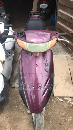 Honda 2013 Red