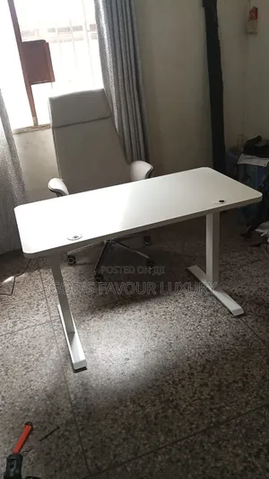Executive Electric Height Adjustable Gaming Desk and Office Boss Chair
