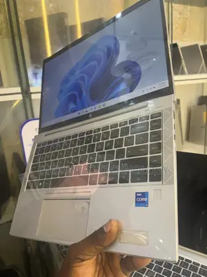 Laptop HP EliteBook 840 G8 16GB Intel Core i7 SSD 512GB