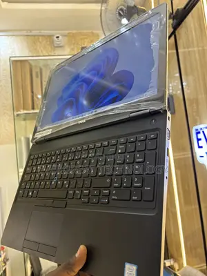Laptop Dell Precision 3520 16GB Intel Core i7 SSD 256GB