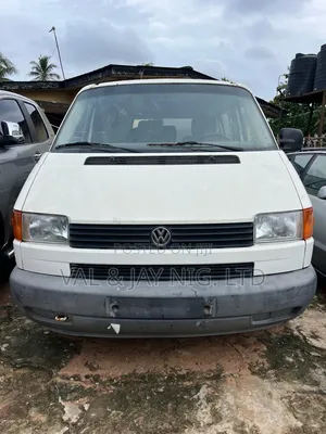 Volkswagen Transporter 2000 White