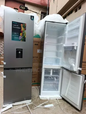 New Brand Hisense 264 Litre Fridge Bottom Freezer > With Dispenser