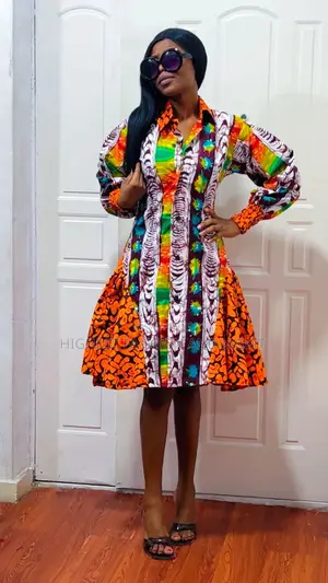 Short Gown With Long Sleeve - Style 700