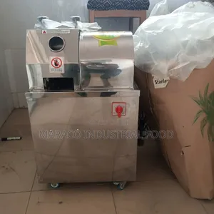 Sugar Cane Extrator Standing