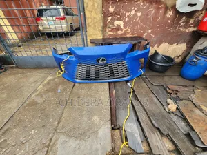 Complete Front Bumper Lexus. Rs 2024