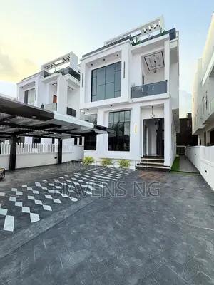 5bdrm Duplex in Ikota for sale