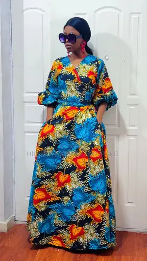 Rap Gown - Style 532