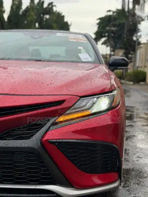 Toyota Camry XSE 2021 Red
