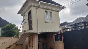 3bdrm Duplex in Farm Road , Eliozu , for rent