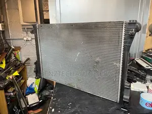 GLK 350 Radiator