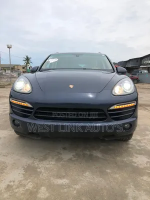 Porsche Cayenne 2013 Blue