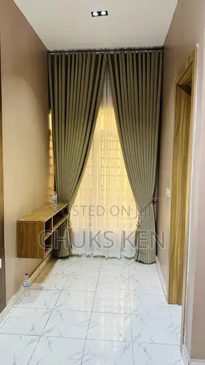 Wave Track Curtain Design