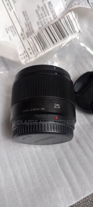 Prime Lumix 25mm F1.7 Full Frame Lens
