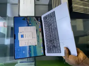 Laptop Apple MacBook Pro 2023 M2 16GB Apple M2 SSD 512GB