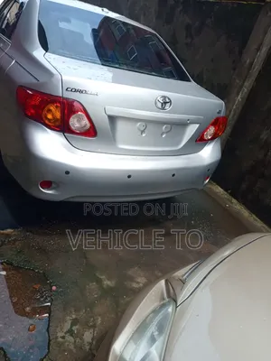 Toyota Corolla 2011 Silver