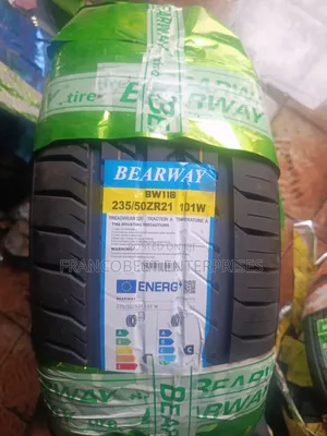 235/50r21 Bearway Tire