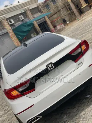 Honda Accord Touring 2018 White