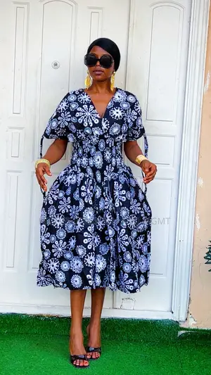 Short Gown - Style 808