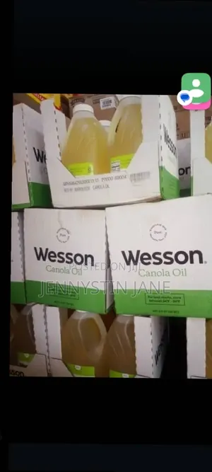 Wesson Canola Oil by 4