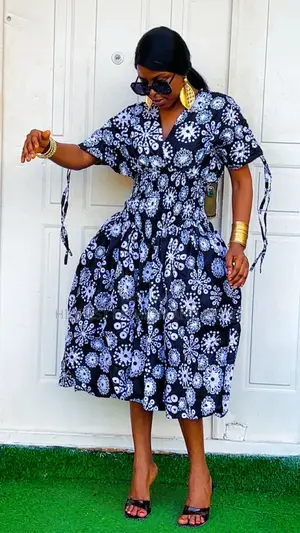 Short Gown - Style 808