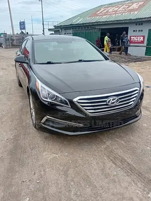 Hyundai Sonata SE 4dr Sedan (2.4L 4cyl 6A) 2015 Black