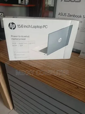 New Laptop HP 8GB Intel Core i3 SSD 256GB