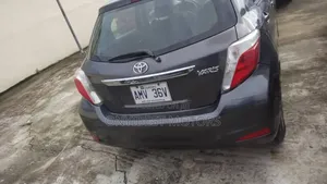 Toyota Yaris 2012 Gray