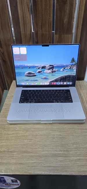 Laptop Apple MacBook Pro 2023 M3 Pro 18GB Apple M3 Pro SSD 512GB