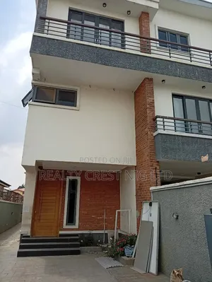 4bdrm Duplex in Opebi for sale