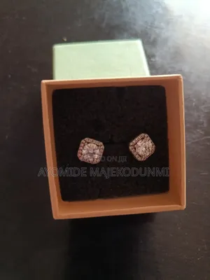Moissanite Diamond