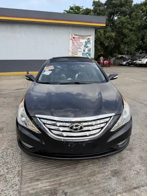Hyundai Sonata Limited Sedan FWD (2.4L 4cyl 6A) 2012 Black