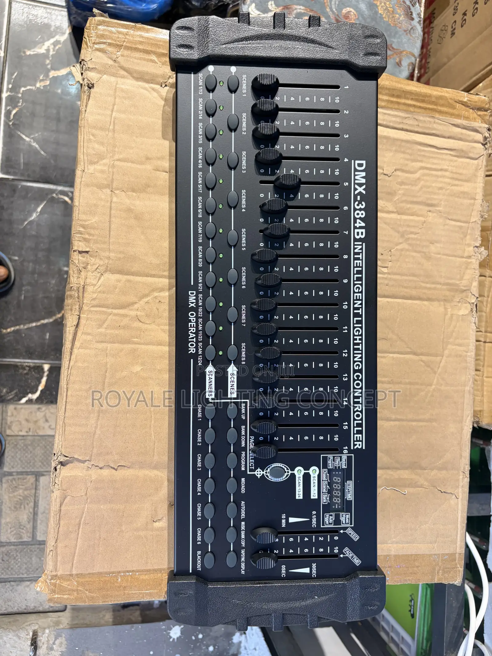 DMX 384b Console